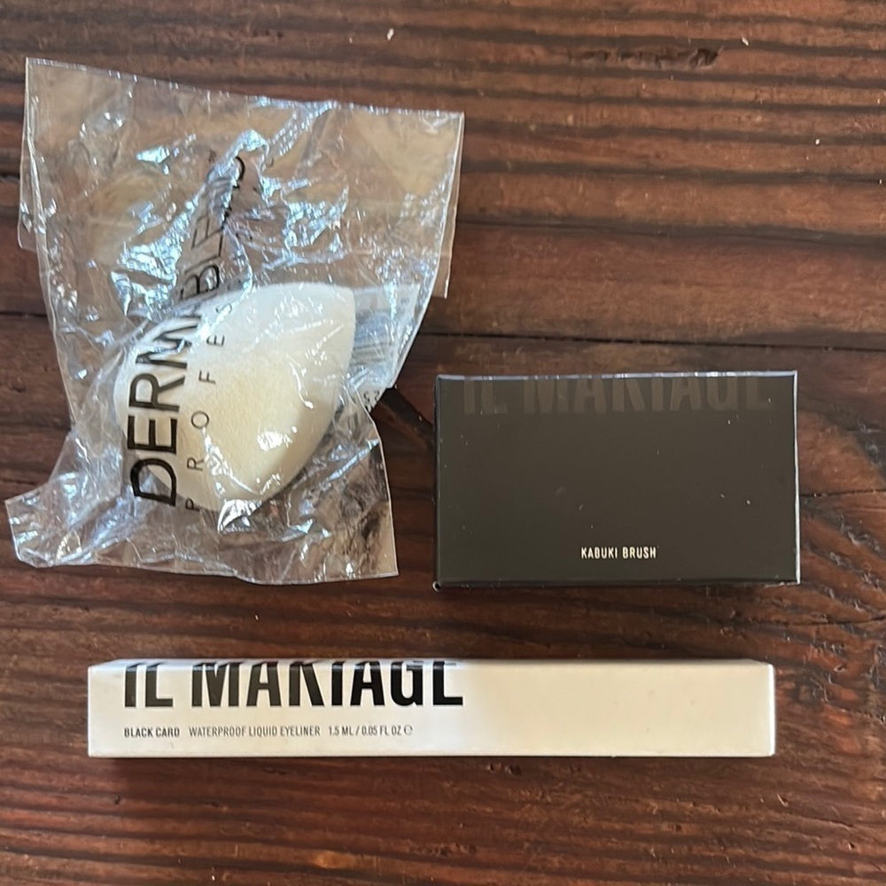IL MAKIAGE Black Liquid Eyeliner, kabuki foundation brush & dermablender